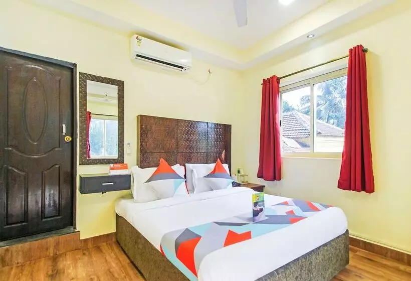 ホテル Fabexpress Golden Nest Deluxe With Pool, Calangute