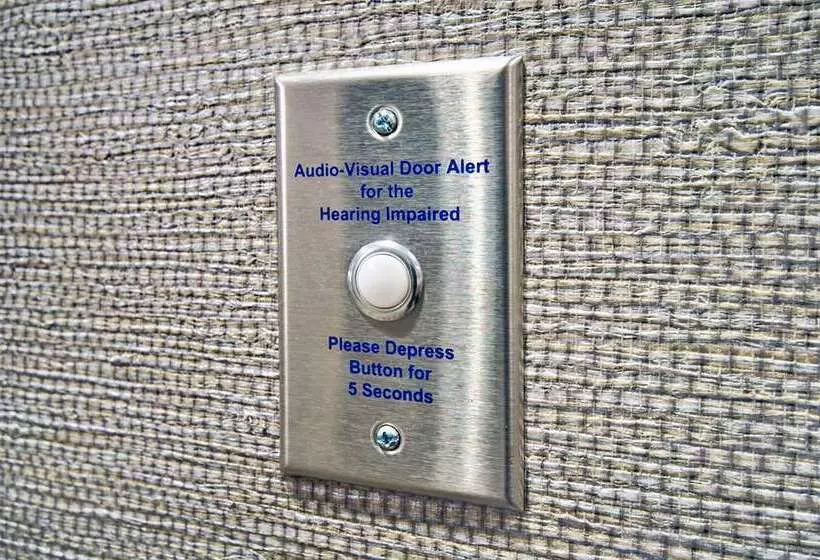 هتل Hampton Inn By Hilton Abingdon