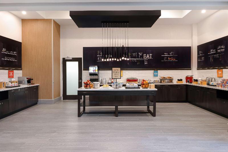 בית מלון כפרי Hampton Inn & Suites By Hilton Burlington Toronto