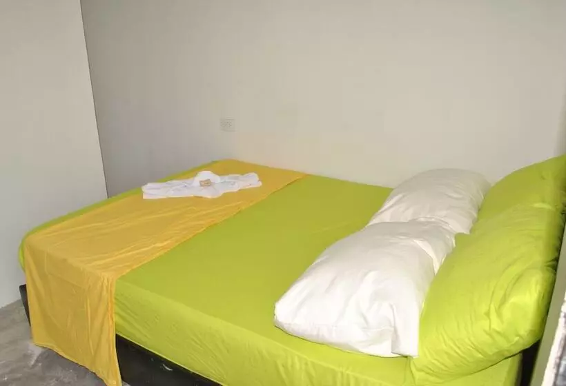 ホテル Hostal Castillo Del Mar Hostel