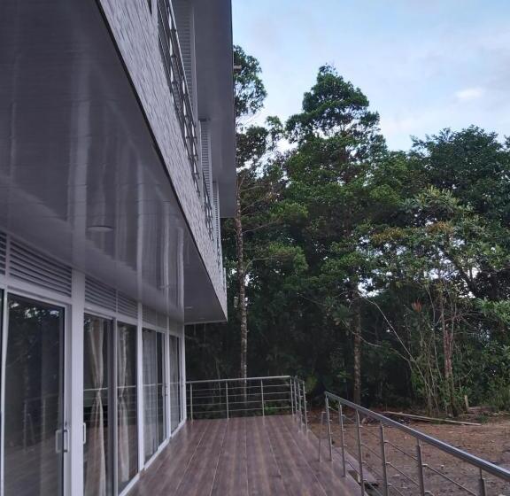 هتل La Manigua Hostal