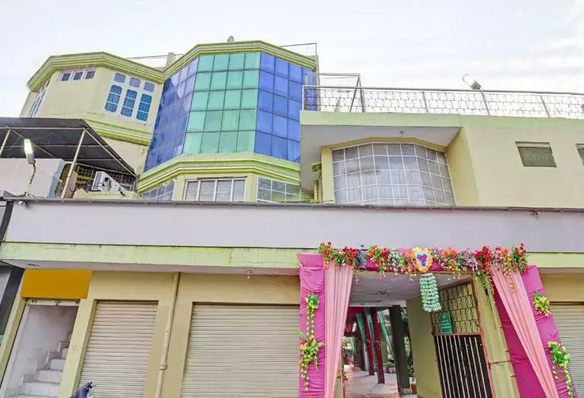 هتل Oyo 82350 Sanyog Ghar