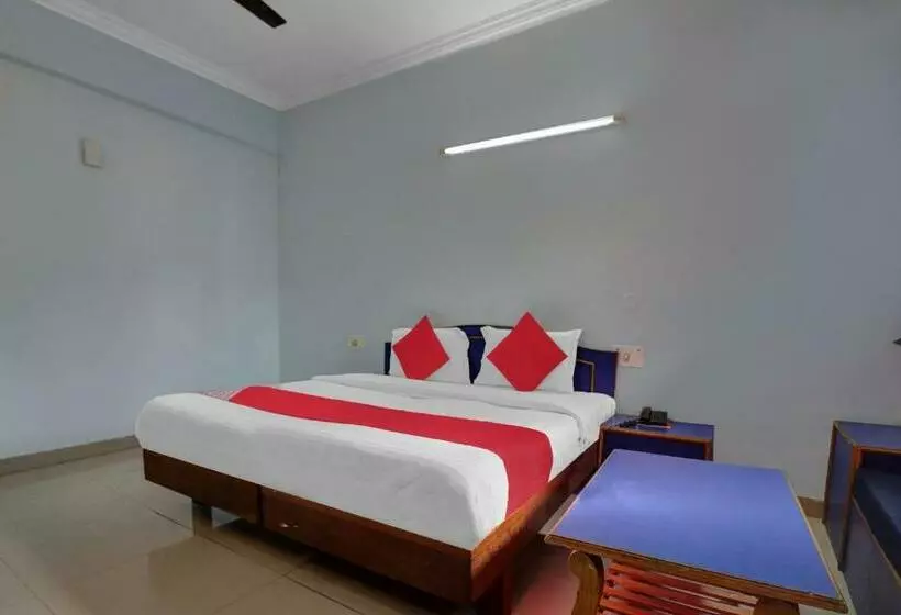 هتل Oyo 82350 Sanyog Ghar