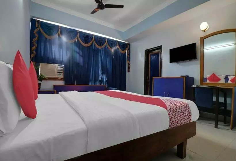 هتل Oyo 82350 Sanyog Ghar