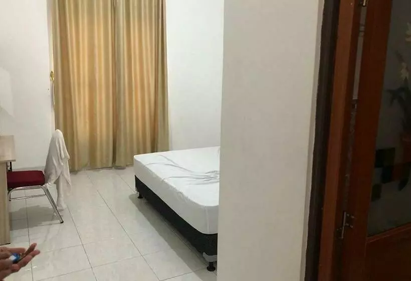 ホテル Wisma Gardenia Palangkaraya Syariah Redpartner