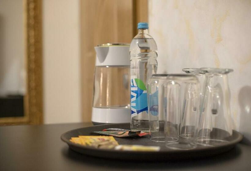 پانسیون žad Apartments And Rooms