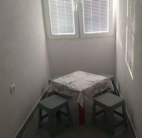پانسیون Apartmani Avdo