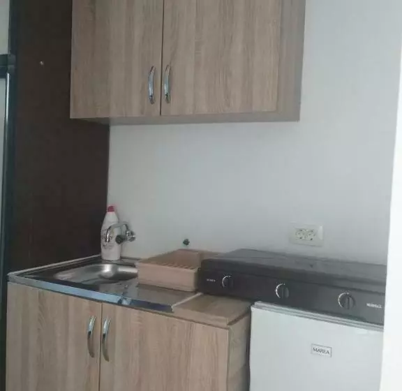 پانسیون Apartmani Avdo