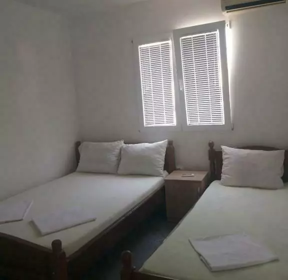 پانسیون Apartmani Avdo