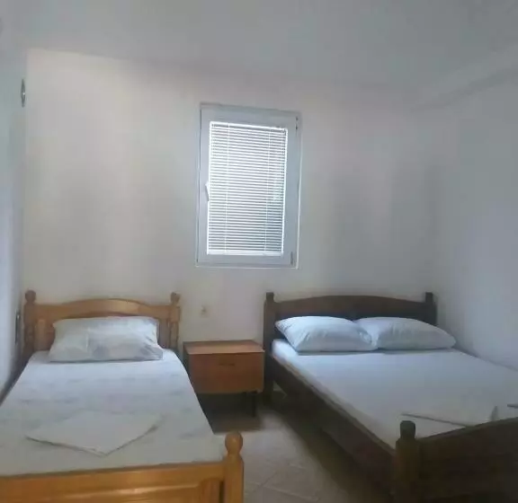 پانسیون Apartmani Avdo