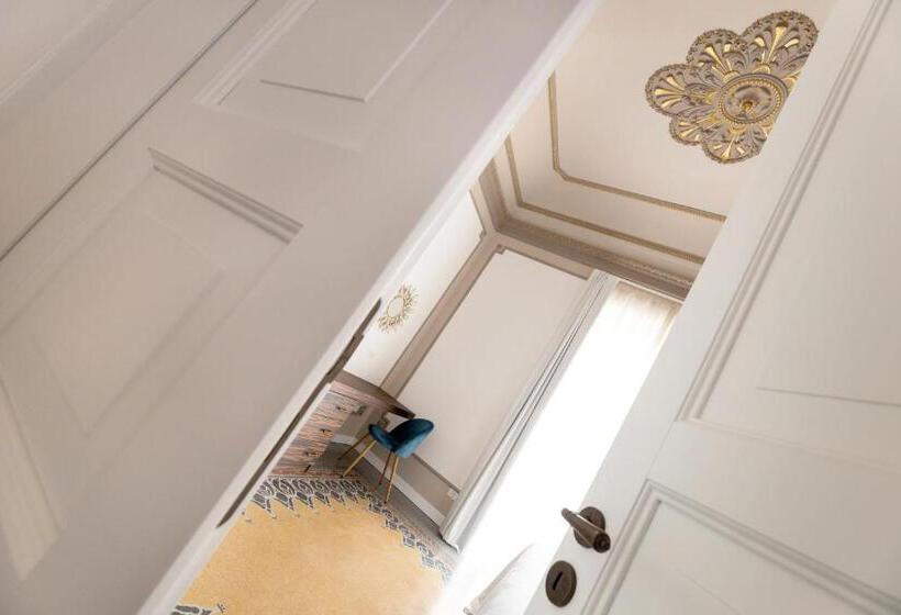 膳宿费 Riflessi Acireale Palace Suites