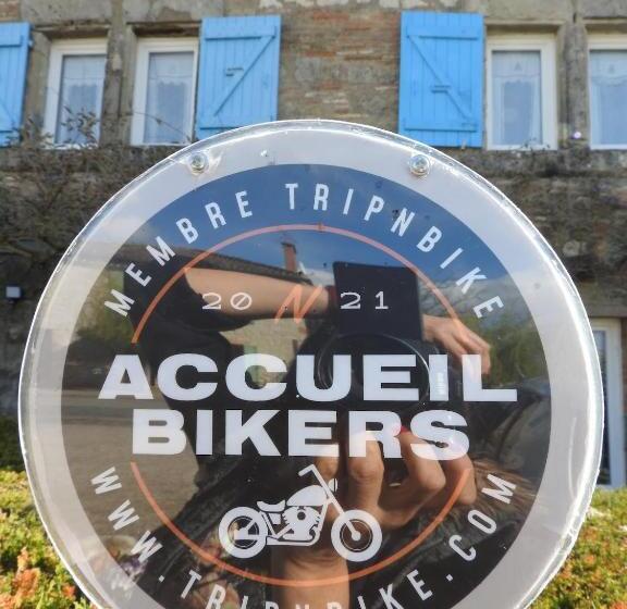 مبيت وإفطار Chambres D Hôtes La Dame Fines