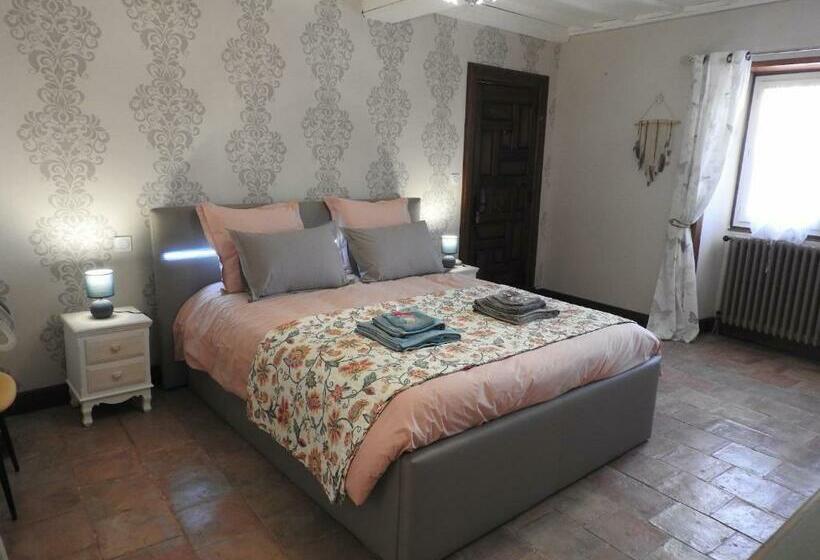 مبيت وإفطار Chambres D Hôtes La Dame Fines