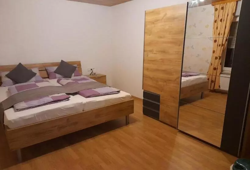 ペンション Gästezimmer Bernkastel   Gästehaus Barbara