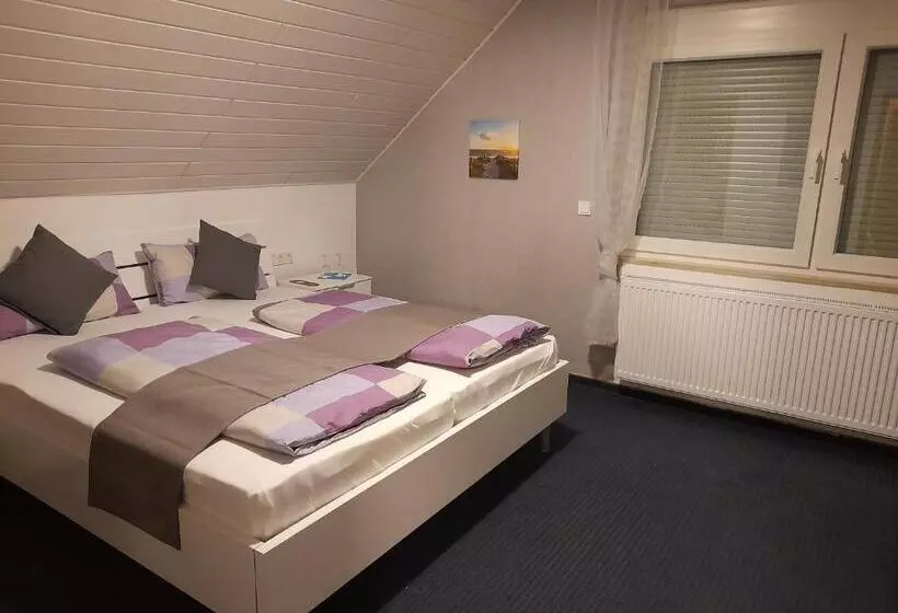 ペンション Gästezimmer Bernkastel   Gästehaus Barbara