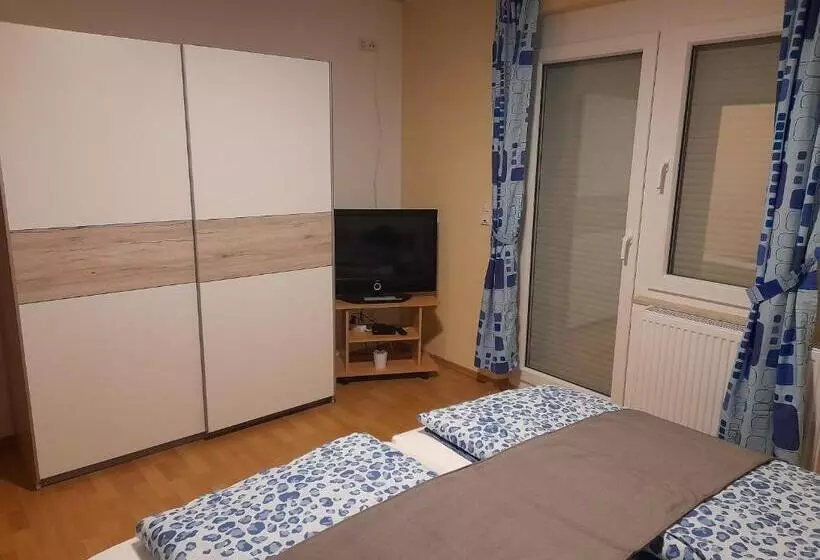 ペンション Gästezimmer Bernkastel   Gästehaus Barbara