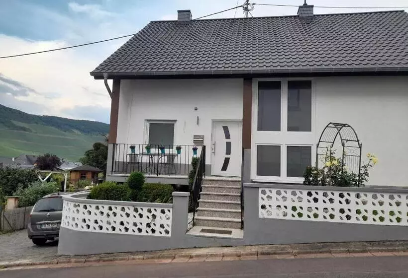 ペンション Gästezimmer Bernkastel   Gästehaus Barbara