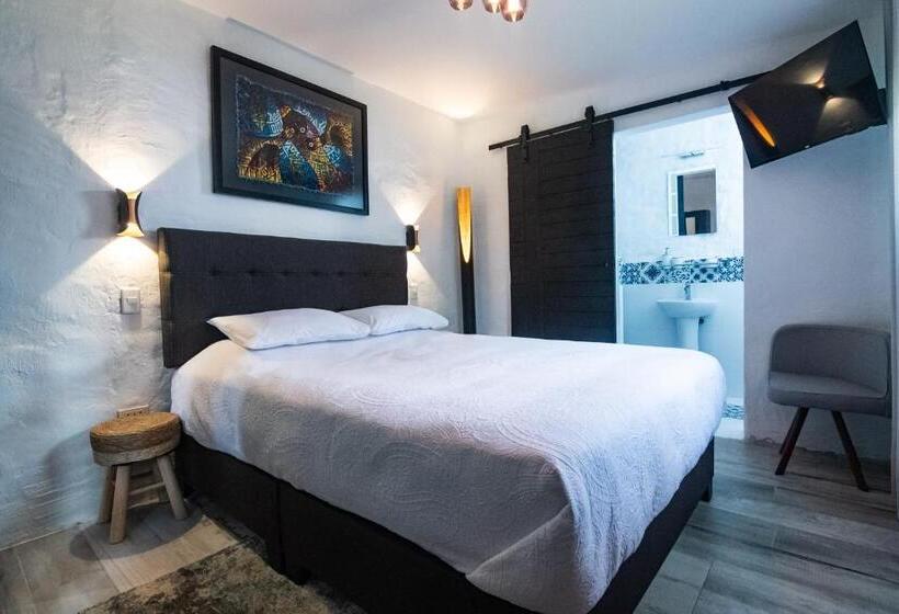 The First Real Bed & Breakfast Hiking Hotel  The Office  In Arequipa, Peru