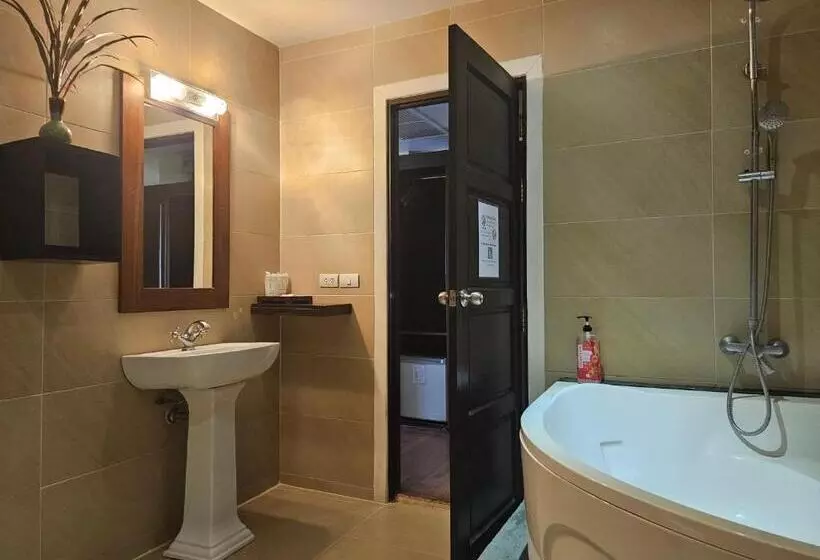 Cinnamon Beach Villas