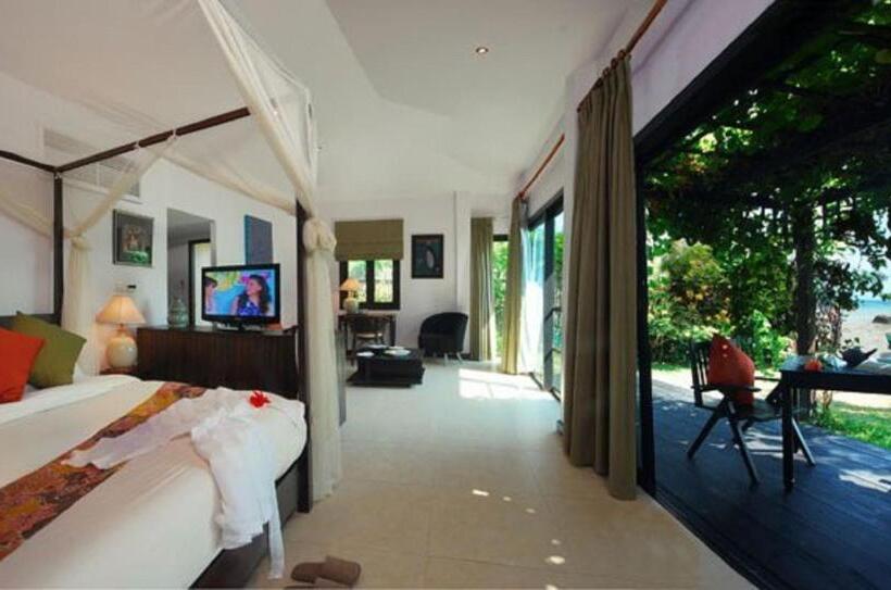 Cinnamon Beach Villas