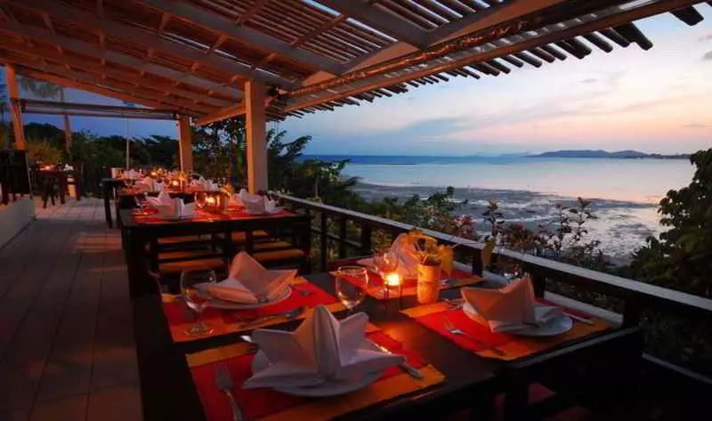 Cinnamon Beach Villas