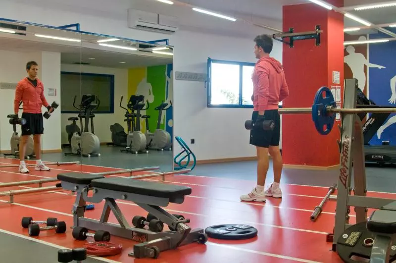 هتل Albergue Juvenil Colegio Mayor Galileo Galilei