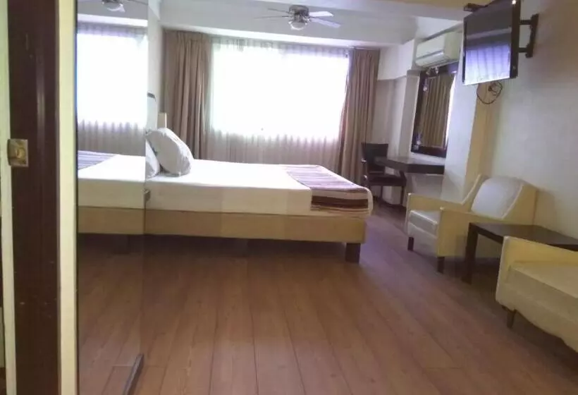 ホテル Clara Luna