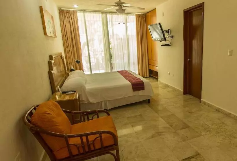 Отель Coral Maya Stay Suites