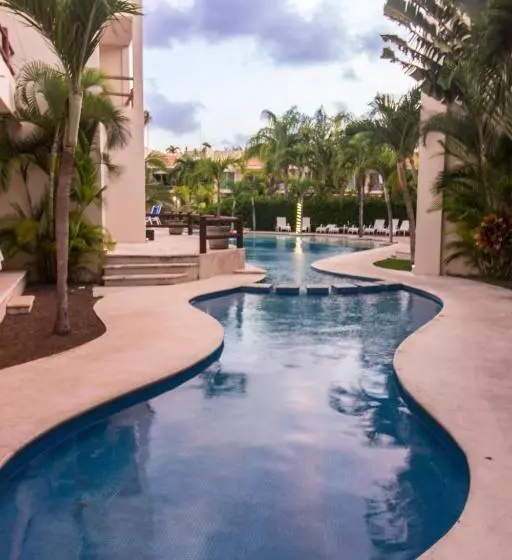 Отель Coral Maya Stay Suites