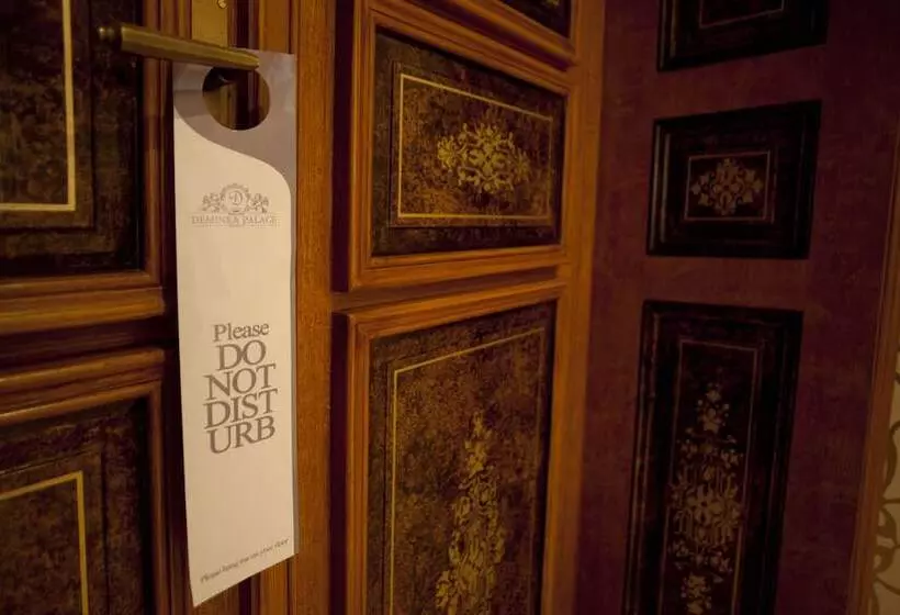 Szálloda Deminka Palace