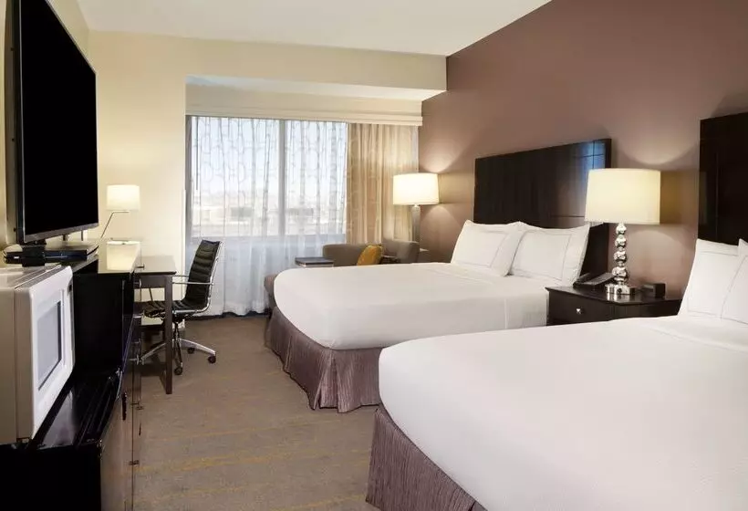 Hotelli Doubletree By Hilton El Paso Downtown