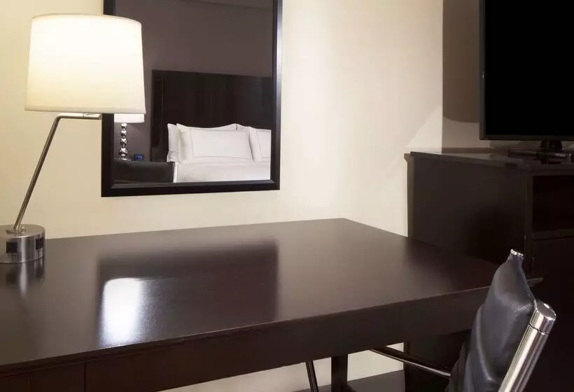 Hotelli Doubletree By Hilton El Paso Downtown