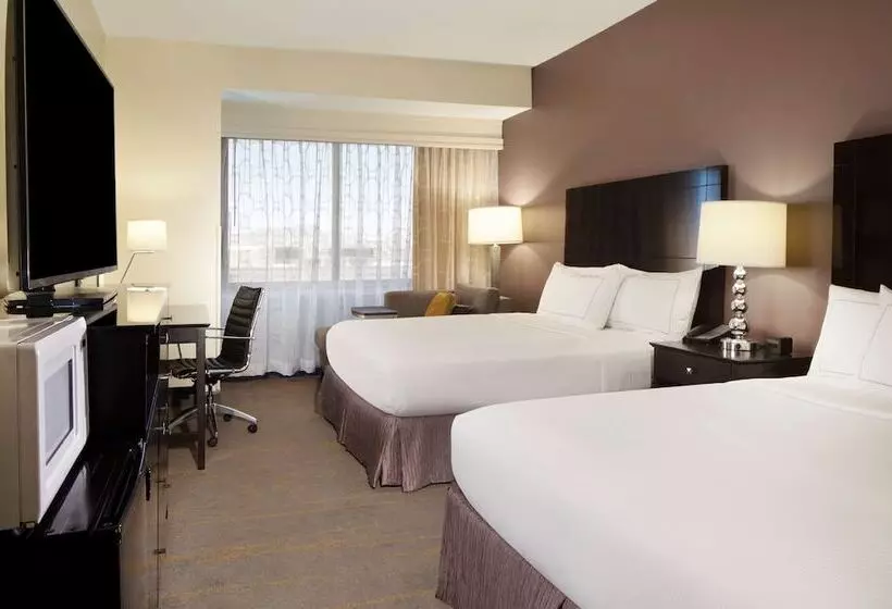 Hotelli Doubletree By Hilton El Paso Downtown