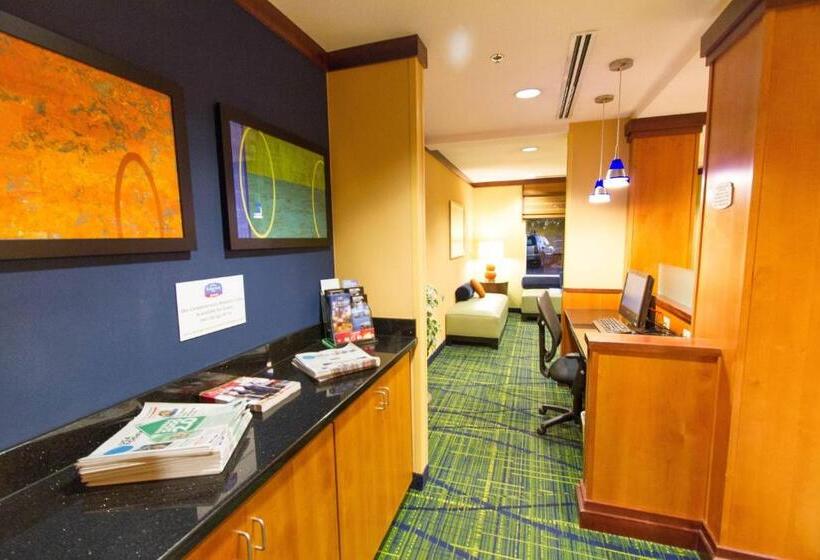 호텔 Fairfield Inn & Suites Santa Maria