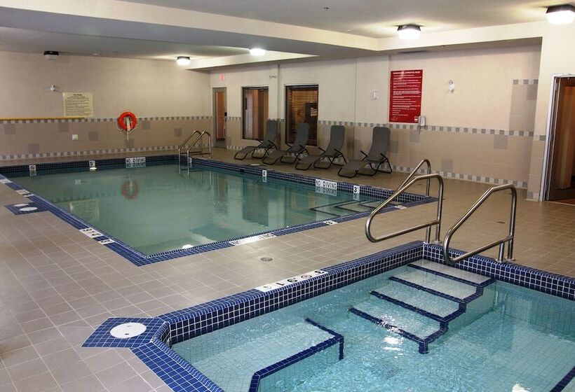 בית מלון כפרי Hampton Inn By Hilton Edmonton/south, Alberta, Canada