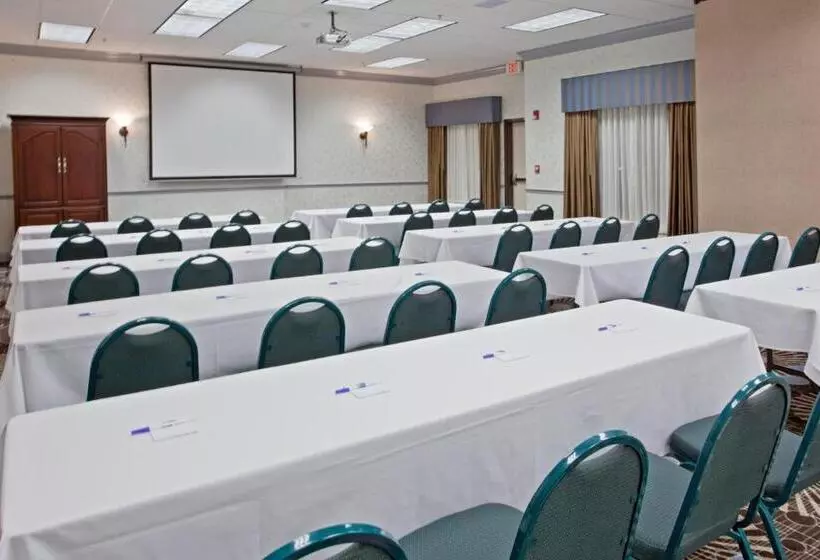 ホテル Holiday Inn Express & Suites College Station, An Ihg