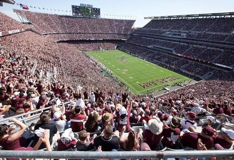 ホテル Holiday Inn Express & Suites College Station, An Ihg