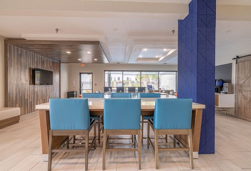 ホテル Holiday Inn Express & Suites College Station, An Ihg