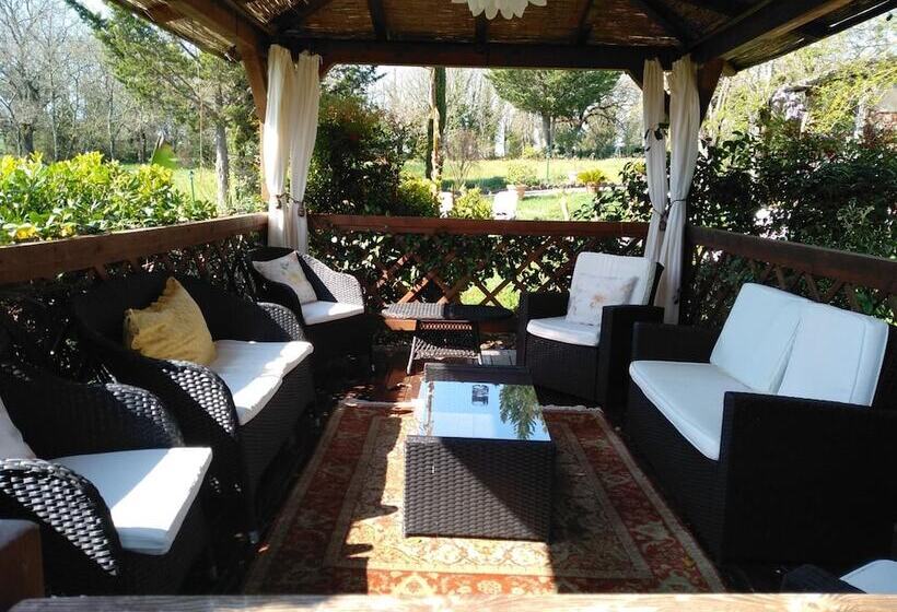 בית מלון כפרי Il Pietreto