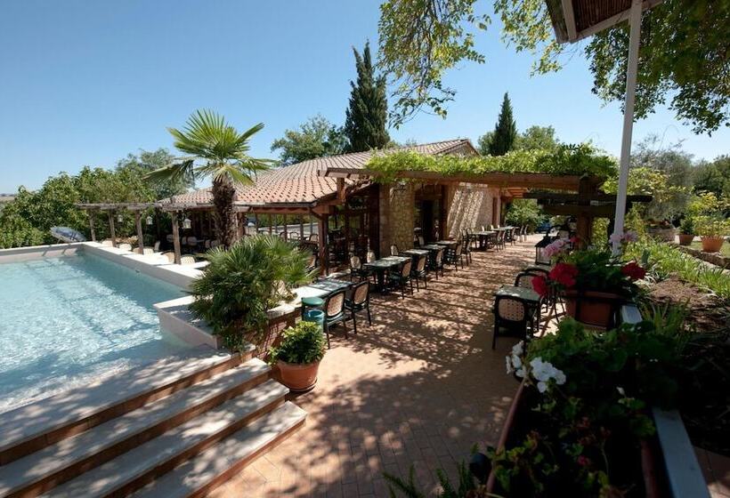 בית מלון כפרי Il Pietreto