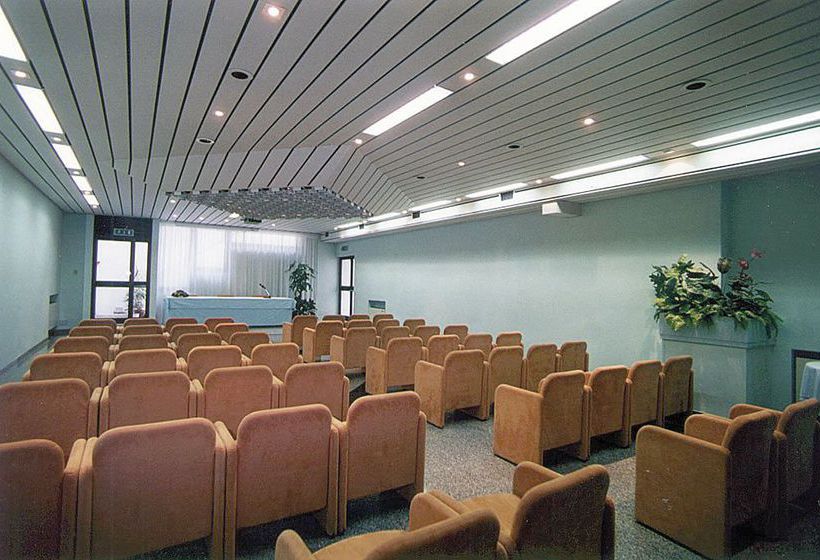 فندق Milton Iris