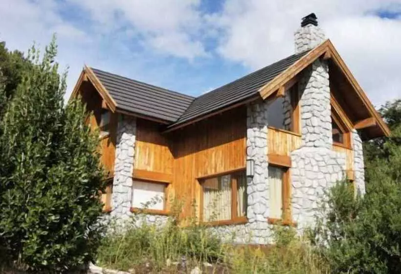 هتل Las Morillas Huemul Lodge