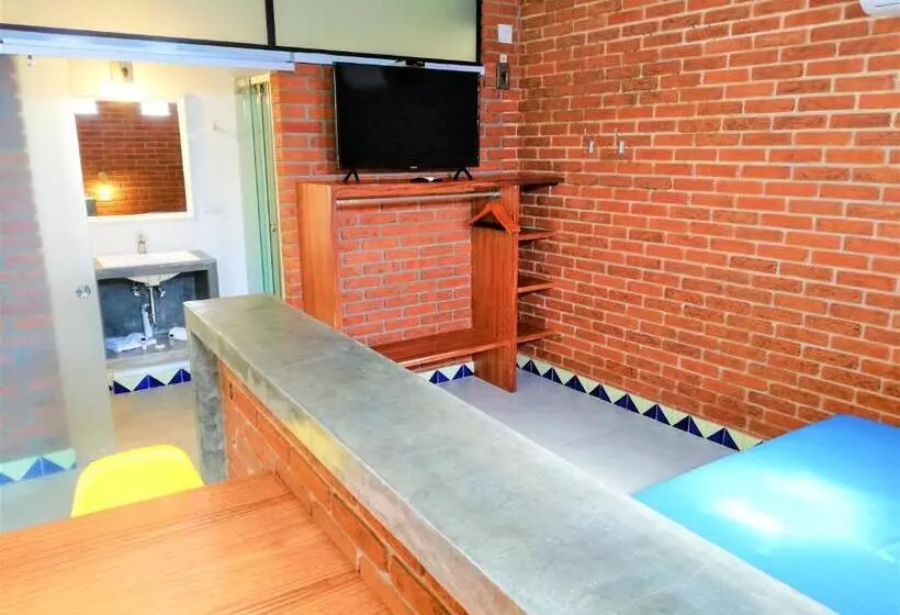 هتل El Mesón Del Alférez Xalapa