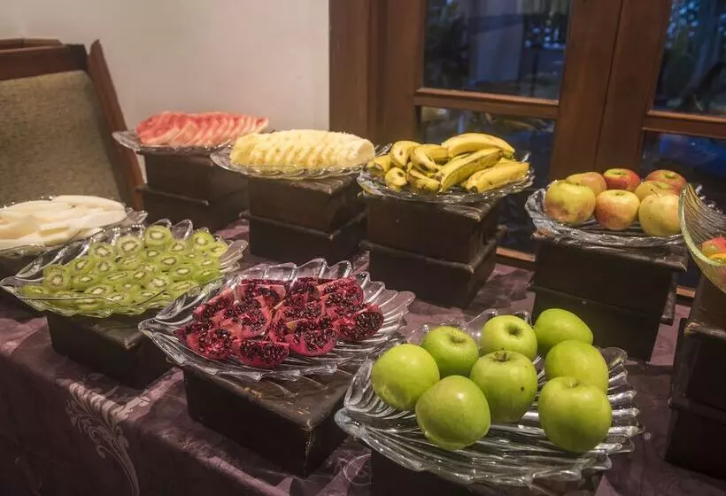 Protea Hotel By Marriott Dar Es Salaam Oyster Bay