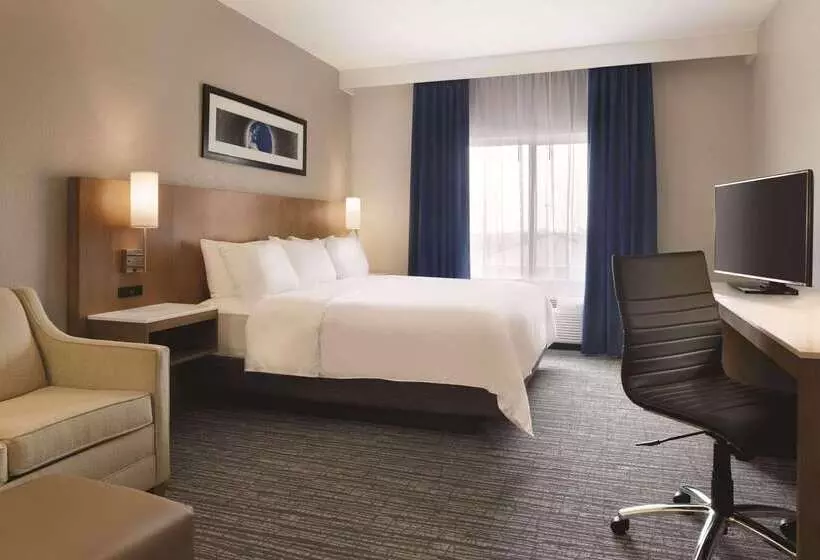 Radisson Hotel Ames Conference Center At Isu