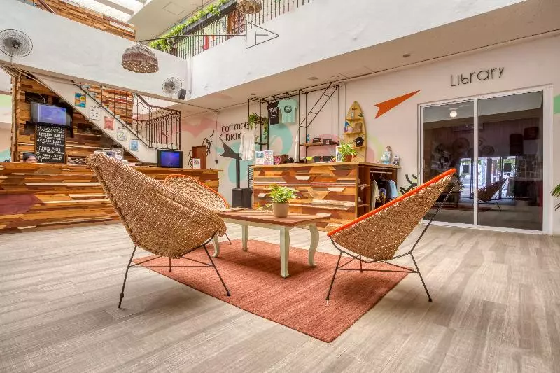 هتل Selina Cancun Downtown