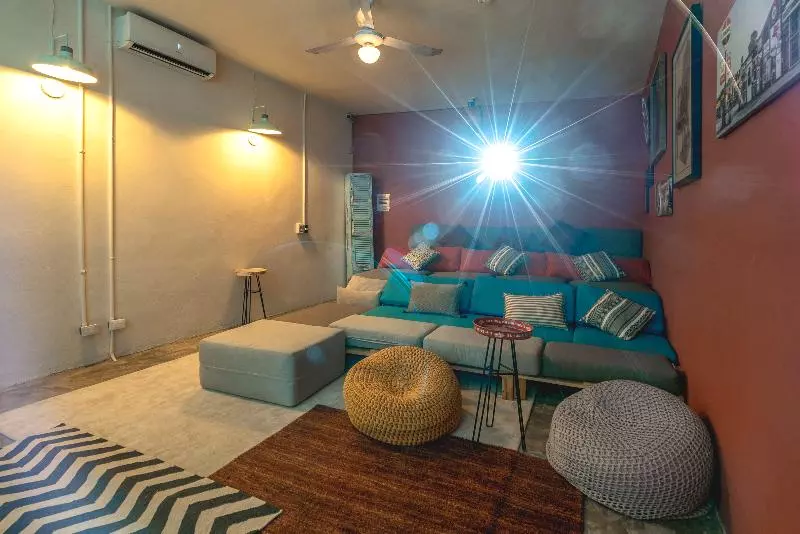 هتل Selina Cancun Downtown