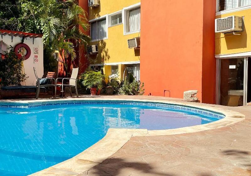 فندق Suites Cancun Center