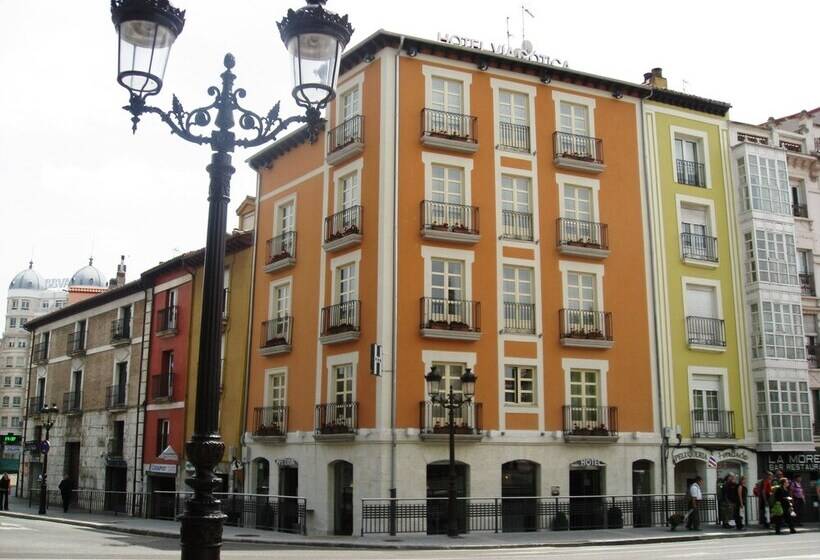 בית מלון כפרי Via Gotica