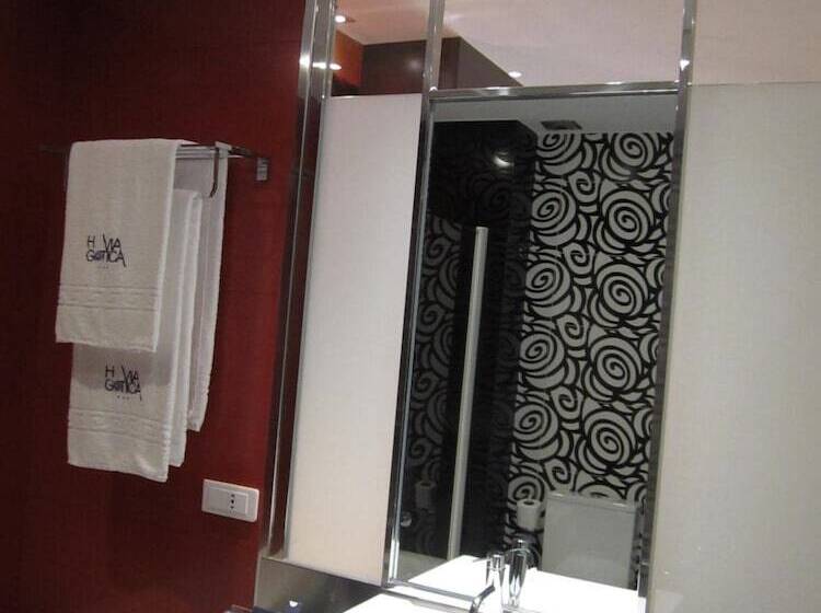 בית מלון כפרי Via Gotica